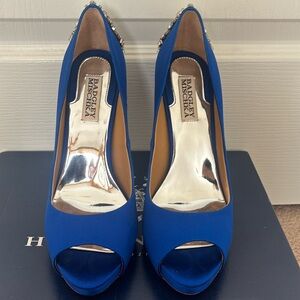 Badgley Mischka Kiara embellished peep toe pump size 8